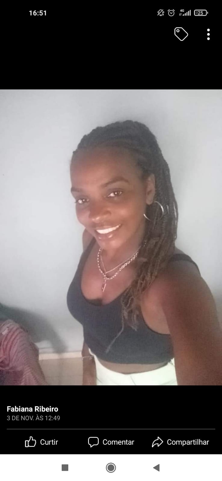 Essa é a moradora que foi baleada na favela do fubá Rio de Janeiro BRASIL fotos dos dois  que mataram a moradora na guerra de traficantes e milícias moradores se sentem refens do&nbsp;medo.